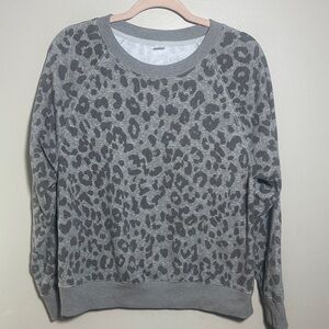 Old Navy Leopard Crewneck Sweatshirt‎ | Medium